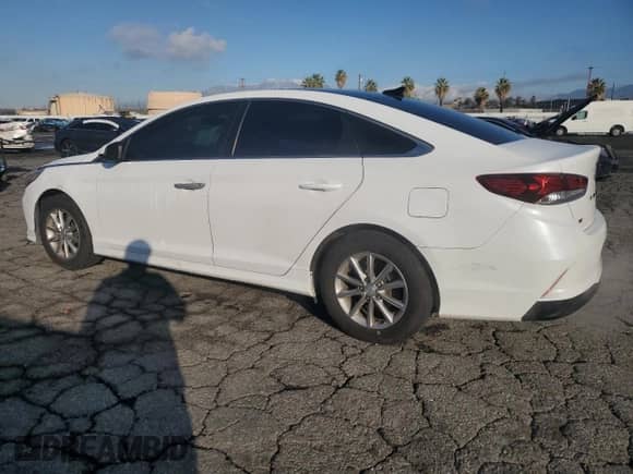 2019 Hyundai Sonata SE с VIN 5NPE24AF7KH765707, выставлен на аукционе Copart как лот 86510245 с пробегом 89 185 миль миль и Списание • Salvage title. История ставок и продаж доступна на DreamBid. Изображение 2.