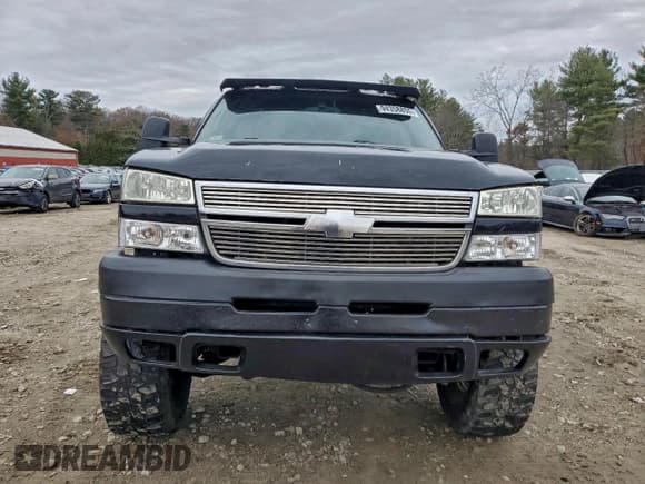 ✅ 2005 Chevrolet Silverado 2500HD LS • VIN: 1GCHK23235F832605 • Lot: 94358855. Wystawiony na Copart z przebiegiem 267 447 mil. Bezpłatny archiwum sprzedaży aukcyjnych z USA i szczegółowy raport historii pojazdu na DreamBid. Zdjęcie 5.