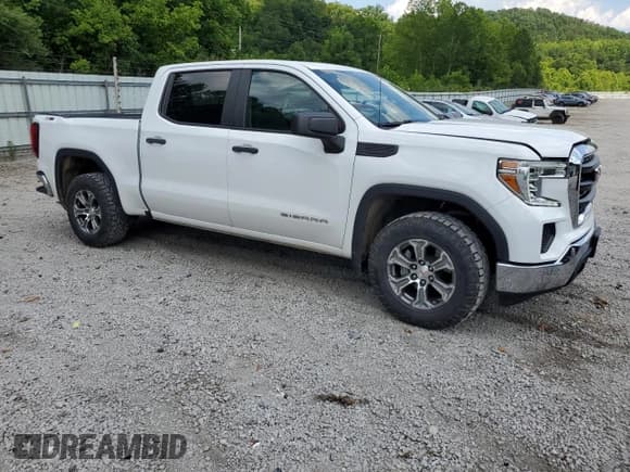✅ 2021 GMC Sierra 1500 • VIN: 3GTU9AEF7MG270032 • Lot: 62714895. Wystawiony na Copart z przebiegiem 23 609 mil. Bezpłatny archiwum sprzedaży aukcyjnych z USA i szczegółowy raport historii pojazdu na DreamBid. Zdjęcie 4.