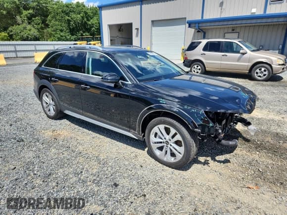 ✅ 2023 Audi allroad A6 V8 • VIN: WA17AAF4XPA030472 • Lot: 56935225. Wystawiony na Copart z przebiegiem 25 713 mil. Bezpłatny archiwum sprzedaży aukcyjnych z USA i szczegółowy raport historii pojazdu na DreamBid. Zdjęcie 4.