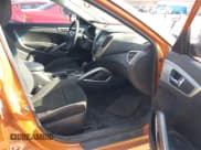 ✅ 2015 Hyundai Veloster • VIN: KMHTC6AD2FU224151 • Lot: 41280466. Wystawiony na IAAI z przebiegiem 201 271 mil. Bezpłatny archiwum sprzedaży aukcyjnych z USA i szczegółowy raport historii pojazdu na DreamBid. Zdjęcie 5.