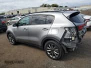 ✅ 2021 Kia Sportage S • VIN: KNDP6CAC8M7917840 • Lot: 80800425. Listed on Copart with 28,139 mi. Free auction sales archive from the USA and detailed vehicle history report at DreamBid. Image 2.