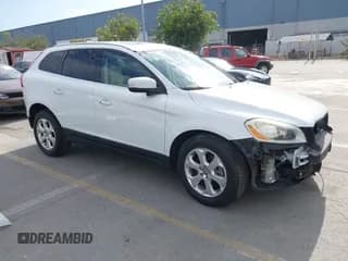 ✅ 2013 Volvo XC60 3.2L • VIN: YV4940DZ6D2416162 • Лот: 43516794. Опубликован ранее на IAAI с пробегом 153 093 миль. Бесплатный доступ к архиву аукционных продаж из США и подробный отчёт об истории автомобиля на DreamBid. Изображение 1.