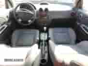 2008 Chevrolet Aveo LT z VIN KL1TG65678B188497, wystawiony jako Copart lot #44501275 z przebiegiem 195 139 mil mil oraz Czysty tytuł • Clean title. Historia ofert i sprzedaży dostępna na DreamBid. Obrazek 8.