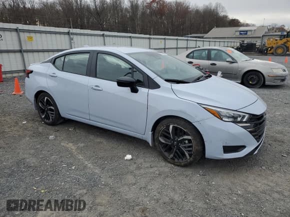 ✅ 2024 Nissan Versa SR • VIN: 3N1CN8FV8RL864426 • Lot: 93565055. Listed on Copart with 23,209 mi. Free auction sales archive from the USA and detailed vehicle history report at DreamBid. Image 4.