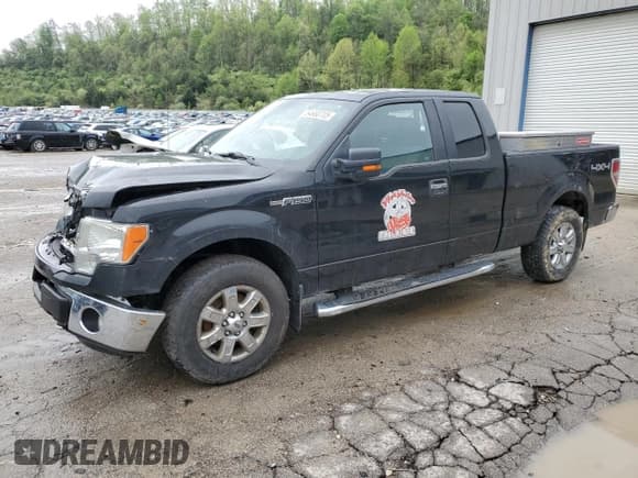 ✅ 2014 Ford F-150 XL • VIN: 1FTFX1EF5EFA61616 • Lot: 54660705. Wystawiony na Copart z przebiegiem Nie podano. Bezpłatny archiwum sprzedaży aukcyjnych z USA i szczegółowy raport historii pojazdu na DreamBid. Zdjęcie 1.