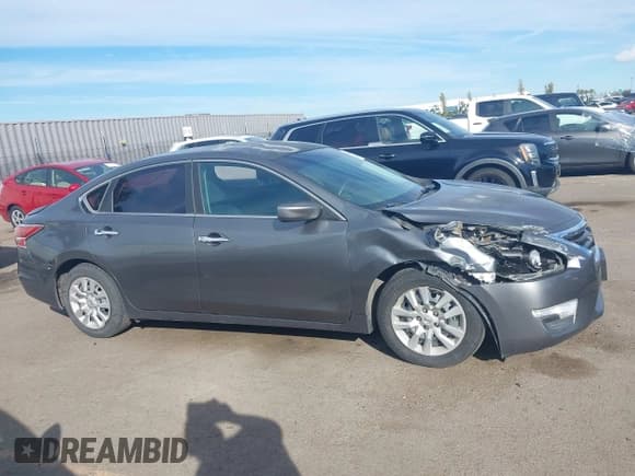 ✅ 2015 Nissan Altima S • VIN: 1N4AL3AP5FN372928 • Lot: 43681648. Listed on IAAI with 128,083 mi. Free auction sales archive from the USA and detailed vehicle history report at DreamBid. Image 13.