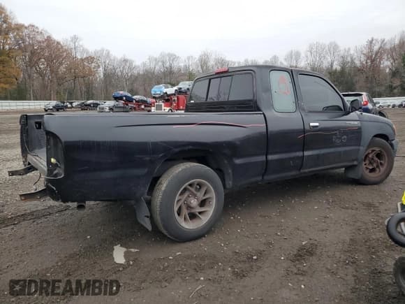 ✅ 1997 Toyota Tacoma • VIN: 4TAVL52N5VZ283416 • Lot: 93865885. Listed on Copart with 227,124 mi. Free auction sales archive from the USA and detailed vehicle history report at DreamBid. Image 3.
