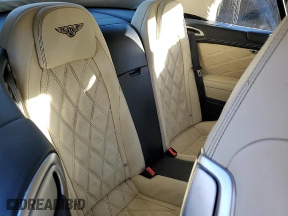 ✅ 2014 Bentley Continental GT • VIN: SCBGU3ZA5EC096829 • Лот: 78836494. Опубликован ранее на Copart с пробегом Не указан. Бесплатный доступ к архиву аукционных продаж из США и подробный отчёт об истории автомобиля на DreamBid. Изображение 10.