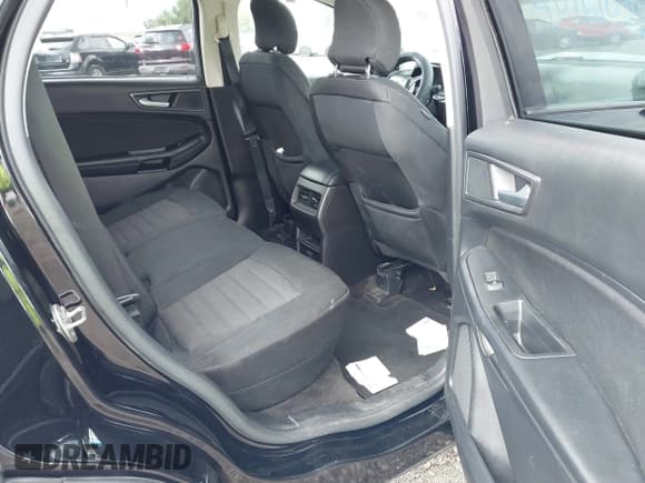 ✅ 2018 Ford Edge SE • VIN: 2FMPK3G96JBB49586 • Lot: 40161095. Wystawiony na IAAI z przebiegiem 88 281 mil. Bezpłatny archiwum sprzedaży aukcyjnych z USA i szczegółowy raport historii pojazdu na DreamBid. Zdjęcie 8.