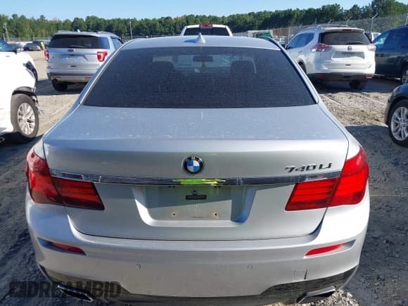 ✅ 2013 BMW 7 Series 740Li • VIN: WBAYE4C5XDD137025 • Lot: 43168830. Wystawiony na IAAI z przebiegiem Nie podano. Bezpłatny archiwum sprzedaży aukcyjnych z USA i szczegółowy raport historii pojazdu na DreamBid. Zdjęcie 16.