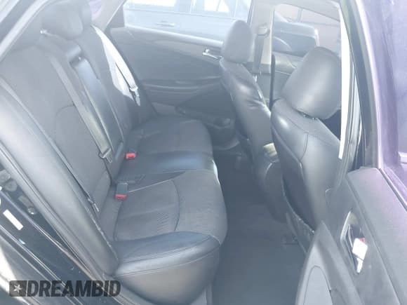 ✅ 2011 Hyundai Sonata Limited • VIN: 5NPEC4AC9BH163474 • Lot: 43635853. Listed on IAAI with 305,708 mi. Free auction sales archive from the USA and detailed vehicle history report at DreamBid. Image 8.