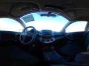 ✅ 2010 Toyota RAV4 Limited • VIN: JTMYF4DV9A5030679 • Лот: 43205893. Опубликован ранее на IAAI с пробегом 69 856 миль. Бесплатный доступ к архиву аукционных продаж из США и подробный отчёт об истории автомобиля на DreamBid. Изображение 18.