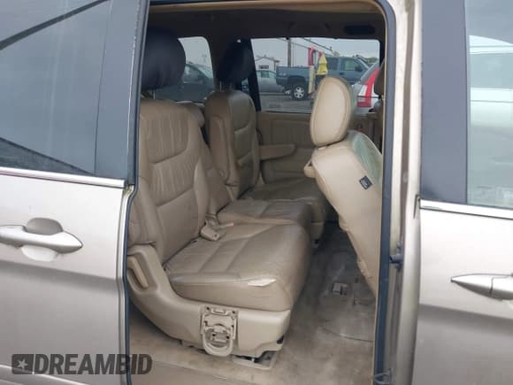 ✅ 2005 Honda Odyssey EX-L • VIN: 5FNRL38655B018463 • Лот: 43850427. Опубликован ранее на IAAI с пробегом 152 802 миль. Бесплатный доступ к архиву аукционных продаж из США и подробный отчёт об истории автомобиля на DreamBid. Изображение 8.