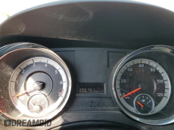 ✅ 2014 Dodge Grand Caravan SE • VIN: 2C4RDGBG2ER278605 • Лот: 85294955. Опубликован ранее на Copart с пробегом 206 751 миль. Бесплатный доступ к архиву аукционных продаж из США и подробный отчёт об истории автомобиля на DreamBid. Изображение 9.