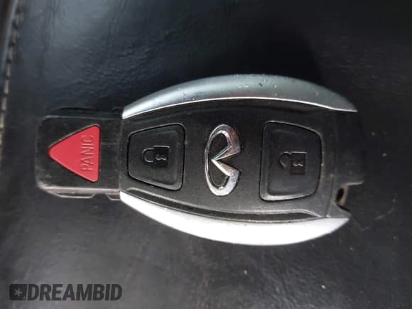 ✅ 2017 Infiniti QX30 Premium • VIN: SJKCH5CR6HA023766 • Lot: 43505569. Wystawiony na IAAI z przebiegiem 104 062 mil. Bezpłatny archiwum sprzedaży aukcyjnych z USA i szczegółowy raport historii pojazdu na DreamBid. Zdjęcie 11.