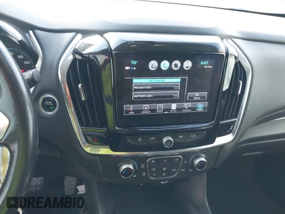 ✅ 2019 Chevrolet Traverse LT Cloth • VIN: 1GNERGKW3KJ116335 • Lot: 43729866. Wystawiony na IAAI z przebiegiem 118 186 mil. Bezpłatny archiwum sprzedaży aukcyjnych z USA i szczegółowy raport historii pojazdu na DreamBid. Zdjęcie 21.