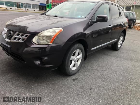 ✅ 2013 Nissan Rogue SL • VIN: JN8AS5MV3DW649526 • Лот: 93377245. Опубликован ранее на Copart с пробегом 108 275 миль. Бесплатный доступ к архиву аукционных продаж из США и подробный отчёт об истории автомобиля на DreamBid. Изображение 2.