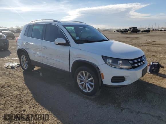 ✅ 2017 Volkswagen Tiguan Wolfsburg Edition • VIN: WVGSV7AX6HW507830 • Lot: 91466715. Wystawiony na Copart z przebiegiem 99 853 mil. Bezpłatny archiwum sprzedaży aukcyjnych z USA i szczegółowy raport historii pojazdu na DreamBid. Zdjęcie 4.