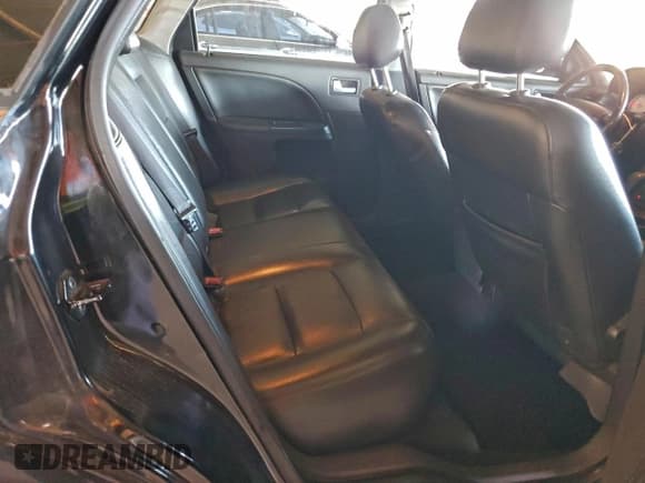 ✅ 2006 Ford Five Hundred Limited • VIN: 1FAFP25126G130449 • Лот: 95969935. Опубликован ранее на Copart с пробегом Не указан. Бесплатный доступ к архиву аукционных продаж из США и подробный отчёт об истории автомобиля на DreamBid. Изображение 10.