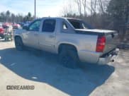 ✅ 2007 Chevrolet Avalanche LTZ • VIN: 3GNFK12357G123484 • Lot: 41881886. Listed on IAAI with 181,223 mi. Free auction sales archive from the USA and detailed vehicle history report at DreamBid. Image 3.