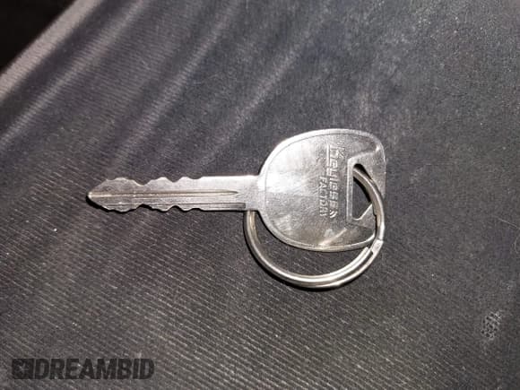 ✅ 2005 Chevrolet Avalanche LS • VIN: 3GNEC12Z95G156367 • Lot: 43211166. Listed on IAAI with 175,569 mi. Free auction sales archive from the USA and detailed vehicle history report at DreamBid. Image 11.