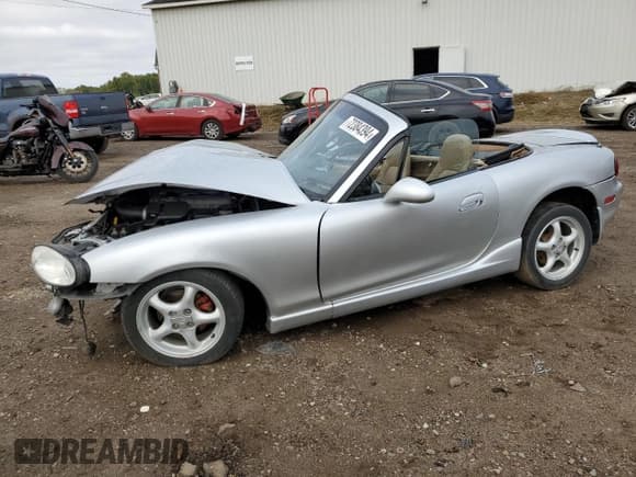 ✅ 1999 Mazda MX-5 Miata • VIN: JM1NB3531X0133655 • Лот: 72384394. Опубликован ранее на Copart с пробегом Не указан. Бесплатный доступ к архиву аукционных продаж из США и подробный отчёт об истории автомобиля на DreamBid. Изображение 1.