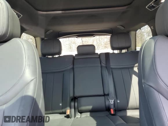 ✅ 2023 Land Rover Range Rover SE • VIN: SALKP9E75PA055071 • Lot: 53810655. Wystawiony na Copart z przebiegiem 26 547 mil. Bezpłatny archiwum sprzedaży aukcyjnych z USA i szczegółowy raport historii pojazdu na DreamBid. Zdjęcie 10.