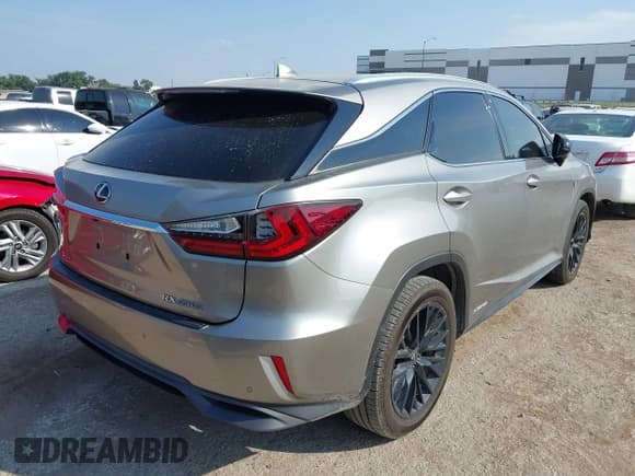 ✅ 2018 Lexus RX 450h • VIN: 2T2BGMCA6JC026122 • Lot: 43261116. Wystawiony na IAAI z przebiegiem 136 627 mil. Bezpłatny archiwum sprzedaży aukcyjnych z USA i szczegółowy raport historii pojazdu na DreamBid. Zdjęcie 4.