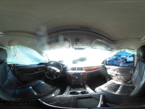 2014 Chevrolet Suburban LT z VIN 1GNSCJE0XER124222, wystawiony jako IAAI lot #41994798 z przebiegiem 268 836 mil mil oraz . Historia ofert i sprzedaży dostępna na DreamBid. Obrazek 23.