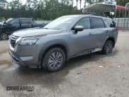 ✅ 2025 Nissan Pathfinder SV • VIN: 5N1DR3BA2SC264302 • Lot: 85680305. Wystawiony na Copart z przebiegiem 4 617 mil. Bezpłatny archiwum sprzedaży aukcyjnych z USA i szczegółowy raport historii pojazdu na DreamBid. Zdjęcie 1.