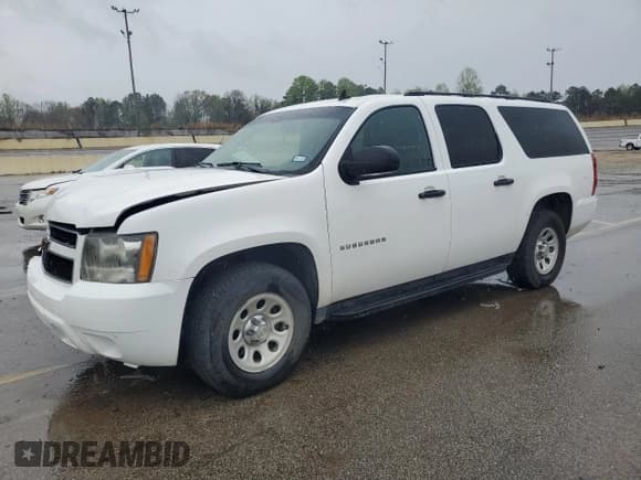 ✅ 2010 Chevrolet Suburban LS • VIN: 1GNUCHE08AR222189 • Lot: 48081244. Wystawiony na Copart z przebiegiem 201 258 mil. Bezpłatny archiwum sprzedaży aukcyjnych z USA i szczegółowy raport historii pojazdu na DreamBid. Zdjęcie 1.