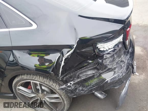 ✅ 2018 Audi S3 Premium Plus • VIN: WAUB1GFF0J1086462 • Лот: 42498470. Опубликован ранее на IAAI с пробегом 80 781 миль. Бесплатный доступ к архиву аукционных продаж из США и подробный отчёт об истории автомобиля на DreamBid. Изображение 6.