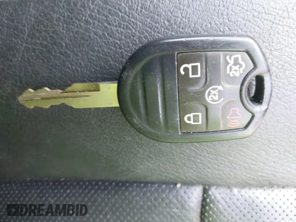 ✅ 2015 Ford Expedition Max XLT • VIN: 1FMJK1JT2FEF43645 • Lot: 42499370. Listed on IAAI with 142,206 mi. Free auction sales archive from the USA and detailed vehicle history report at DreamBid. Image 11.