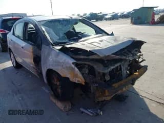 ✅ 2010 Nissan Sentra 2.0 • VIN: 3N1AB6AP3AL724611 • Lot: 41830047. Wystawiony na IAAI z przebiegiem Nie podano. Bezpłatny archiwum sprzedaży aukcyjnych z USA i szczegółowy raport historii pojazdu na DreamBid. Zdjęcie 1.