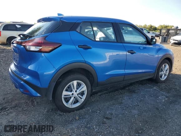 ✅ 2025 Nissan Kicks Play S • VIN: 3N1CP5BVXSL492656 • Lot: 86545735. Listed on Copart with 1,682 mi. Free auction sales archive from the USA and detailed vehicle history report at DreamBid. Image 3.