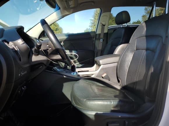 ✅ 2014 Kia Sportage SX • VIN: KNDPCCA62E7627209 • Лот: 82276715. Опубликован ранее на Copart с пробегом 210 993 миль. Бесплатный доступ к архиву аукционных продаж из США и подробный отчёт об истории автомобиля на DreamBid. Изображение 7.