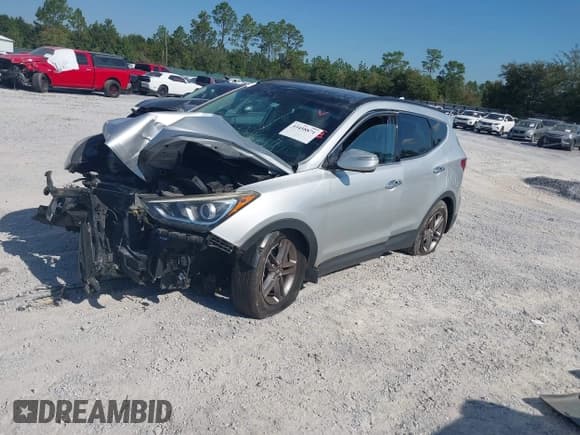 ✅ 2017 Hyundai Santa Fe 2.4L • VIN: 5XYZU3LB4HG399480 • Lot: 43458871. Listed on IAAI with 118,792 mi. Free auction sales archive from the USA and detailed vehicle history report at DreamBid. Image 18.