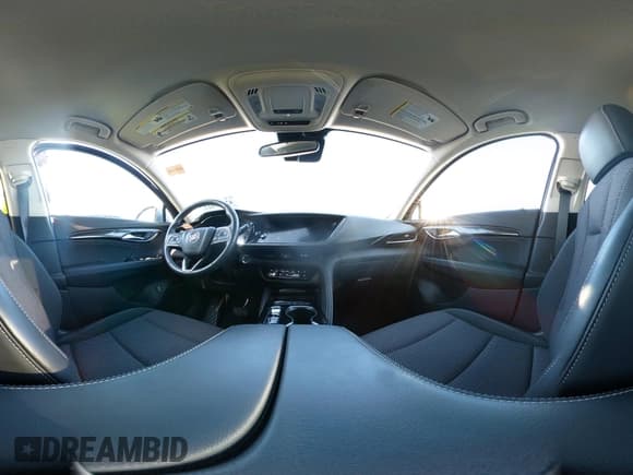 ✅ 2021 Buick Envision Preferred • VIN: LRBAZLR41MD150424 • Lot: 42983912. Wystawiony na IAAI z przebiegiem 28 615 mil. Bezpłatny archiwum sprzedaży aukcyjnych z USA i szczegółowy raport historii pojazdu na DreamBid. Zdjęcie 20.