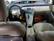 ✅ 2015 Toyota Prius Two • VIN: JTDKN3DU5F1879801 • Lot: 91700615. Listed on Copart with 138,739 mi. Free auction sales archive from the USA and detailed vehicle history report at DreamBid. Image 8.