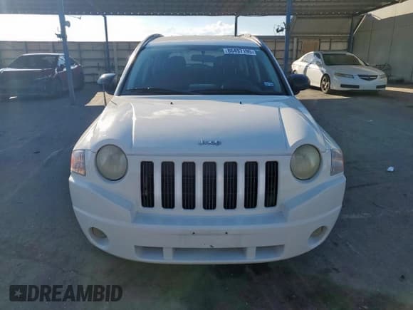 ✅ 2008 Jeep Compass Sport • VIN: 1J8FT47W48D500937 • Lot: 86497195. Listed on Copart with 189,208 mi. Free auction sales archive from the USA and detailed vehicle history report at DreamBid. Image 5.