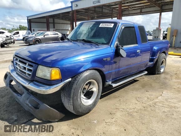 ✅ 2003 Ford Ranger XL • VIN: 1FTYR14V13PB28506 • Lot: 85285635. Listed on Copart with 180,677 mi. Free auction sales archive from the USA and detailed vehicle history report at DreamBid. Image 1.