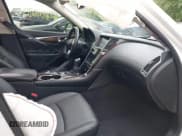 ✅ 2019 Infiniti Q50 Luxe • VIN: JN1EV7AP0KM519656 • Lot: 42604670. Wystawiony na IAAI z przebiegiem 118 126 mil. Bezpłatny archiwum sprzedaży aukcyjnych z USA i szczegółowy raport historii pojazdu na DreamBid. Zdjęcie 5.