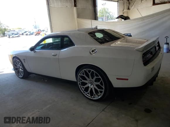 ✅ 2018 Dodge Challenger T/A • VIN: 2C3CDZBT8JH309892 • Lot: 85664005. Listed on Copart with 94,625 mi. Free auction sales archive from the USA and detailed vehicle history report at DreamBid. Image 2.