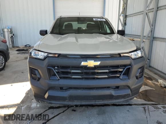 ✅ 2024 Chevrolet Colorado 2WD Work Truck • VIN: 1GCGSBEC2R1145670 • Лот: 77188104. Опубликован ранее на Copart с пробегом 3 261 миль. Бесплатный доступ к архиву аукционных продаж из США и подробный отчёт об истории автомобиля на DreamBid. Изображение 5.