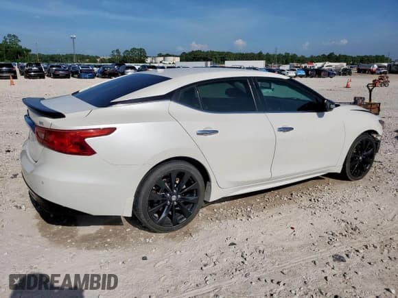 ✅ 2017 Nissan Maxima SV • VIN: 1N4AA6AP0HC441823 • Lot: 63844965. Wystawiony na Copart z przebiegiem 106 953 mil. Bezpłatny archiwum sprzedaży aukcyjnych z USA i szczegółowy raport historii pojazdu na DreamBid. Zdjęcie 3.