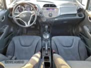 ✅ 2010 Honda Fit Sport • VIN: JHMGE8H49AS022301 • Lot: 95333465. Wystawiony na Copart z przebiegiem 82 439 mil. Bezpłatny archiwum sprzedaży aukcyjnych z USA i szczegółowy raport historii pojazdu na DreamBid. Zdjęcie 8.