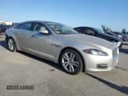 ✅ 2016 Jaguar XJ Portfolio • VIN: SAJWA2G76G8V94421 • Lot: 45875293. Wystawiony na Copart z przebiegiem 55 373 mil. Bezpłatny archiwum sprzedaży aukcyjnych z USA i szczegółowy raport historii pojazdu na DreamBid. Zdjęcie 4.
