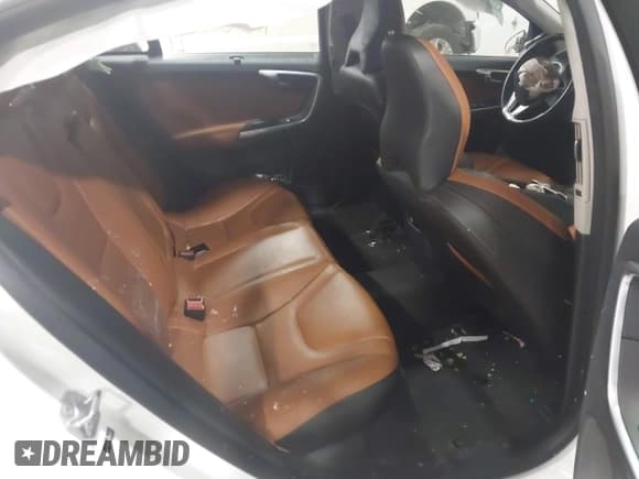 ✅ 2016 Volvo S60 T5 Drive-E Premier • VIN: LYV402FK5GB099370 • Lot: 43108505. Listed on IAAI with 81,139 mi. Free auction sales archive from the USA and detailed vehicle history report at DreamBid. Image 8.