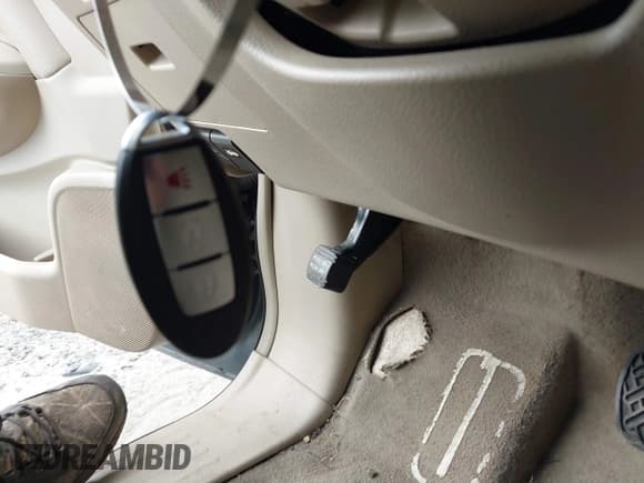 ✅ 2012 Nissan Quest SL • VIN: JN8AE2KP6C9033102 • Lot: 42652374. Listed on IAAI with 143,600 mi. Free auction sales archive from the USA and detailed vehicle history report at DreamBid. Image 11.